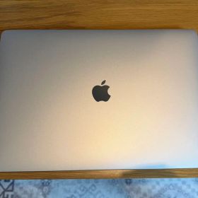 【外部出力可】メモリ32GB MacBook Pro 16インチ 2019 箱付