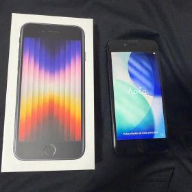 Apple iPhone SE 第3世代 本体