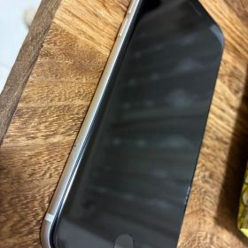 iPhone se 第3世代 バッテリー97% 64GB 超美品