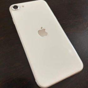 Apple iPhone SE3 第3世代 128GB 本体 ホワイト