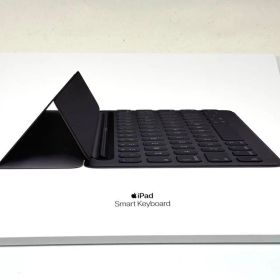 【新品同様】iPad Smart Keyboard A1829 MPTL2J/A
