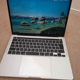 MacBook Pro 13.3インチ 2020 M1 8GB 256GB