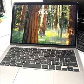 MacBook Air 2020 i3 8GB 256GB 充放電70回 美品