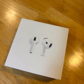 新品未開封⭐︎ 公式オンライン購入 Apple AirPods 4