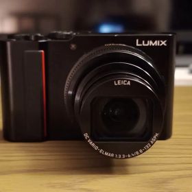 Panasonic LUMIX DC-TX2