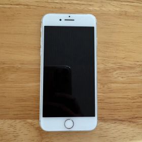 【値下げ】 Apple iPhone 8 シルバー 本体 64G