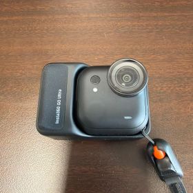 Insta360 GO Ultra 本体