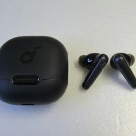 【中古品】Anker Soundcore Liberty 4 NC A3947 アンカー サウンドコア ワイヤレスイヤホン ブラック 送料無料！