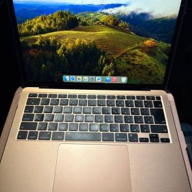 【️極美品】Apple MacBook Air M1 2020 本体 ＋ マウス