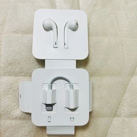 【純正】Apple EarPods ＆ Lightning 変換アダプタ