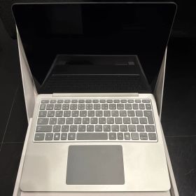 Microsoft Surface Laptop 13 インチ プラチナ