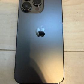 Apple iPhone 13 Pro 本体