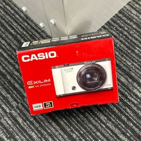 【極美品】CASIO EX-ZR3000 カメラ 純正 動作良好 純正ケース付き