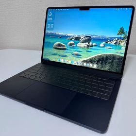 『極美品 』Macbook Air M2 (13.6インチ) 8GB/256GB