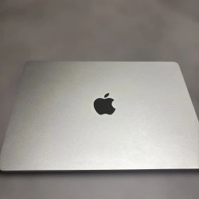 D*i様 MacBook Air 2022年モデル（M2チップ 搭載） 512G
