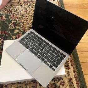 Apple MacBook Air 2022年モデル