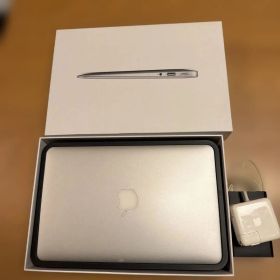 Apple MacBook Air 本体11インチ