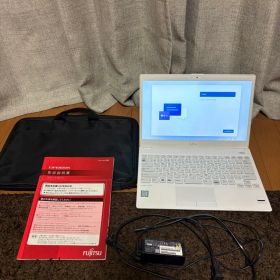 富士通 LIFEBOOK UH90/B3 i7 8GB タッチパネル対応液晶