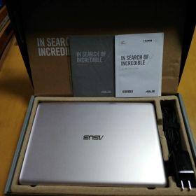 ASUS E200HA ノートパソコン