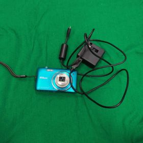 Nikon COOLPIX S3500 デジタルカメラ