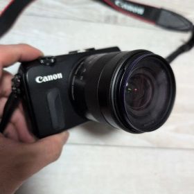 Canon EOS M本体 バッテリー リモコン付き