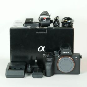 [美品 | シャッター数27,590回｜マウントプレート付] SONY α7R V（ILCE-7RM5） | SONY Eマウント