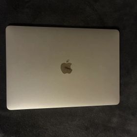 Apple MacBook Air 13インチ 2020 Core i3