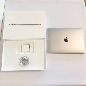 MacBook Air 2018 13インチ i5 8GB 256GB 箱付