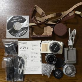 OLYMPUS PEN Lite E-PL7 ミラーレス一眼 本体 レンズキット