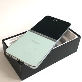 【美品】GalaxyZ Flip5 256GB｜SIMフリー｜SC-54D