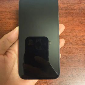 美品 iPhone 16e 128GB SIMフリー