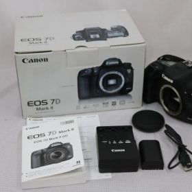 【返品保証】 【シャッター54896回】キャノン Canon EOS 7D Mark II デジタル一眼 e13817