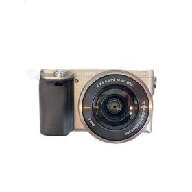 SONY◆デジタル一眼カメラ α6000 ILCE-6000L パワーズームレンズキット [シルバー]//