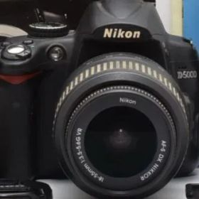 Nikon D5000 入門機 18-55mm VR レンズセット