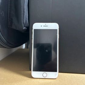 iPhone 8 64GB ローズゴールド