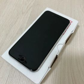 iPhone SE第2世代64GB ホワイトdocomo版/SIMロック解除済み