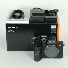 [良品 | シャッター数111,551回] SONY α7RIV ボディ ILCE-7RM4A 【後期モデル 液晶下部にSONYロゴなし】 | その他