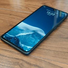 HUAWEI Mate 20 X 7.2インチ 8GB/256GB