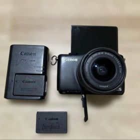 canon eos m10 カメラ ミラーレス一眼 黒 軽量 レトロ