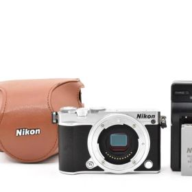 超美品 ニコン 1 J5 ミラーレスデジタルカメラボディ シルバー Nikon