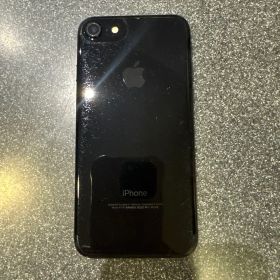 Apple iPhone 7 本体 ブラック
