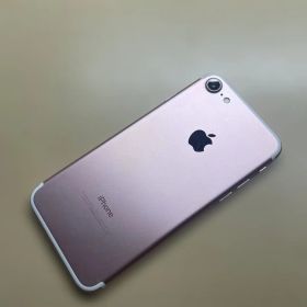 iPhone7 32GB SIMフリー 割れなし バッテリー最大容量59%