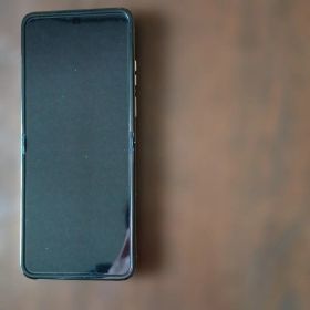 motorolarazr 50d M-51E、折りたたみ式のスマホ！コンパクト！