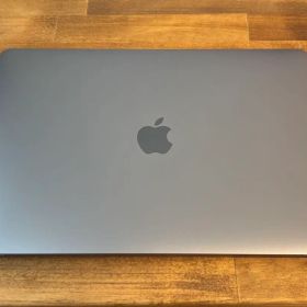 【美品】MacBook Pro (32GB RAM,512GB SSD)
