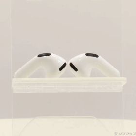 ソフマップ 〔中古品〕 AirPods 4 アクティブノイズキャンセリング搭載 MXP93J／A【371】