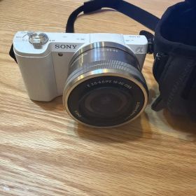 SONY α5100 本体 ホワイト ミラーレス一眼