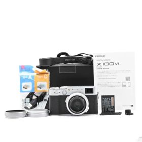 ＜並品＞ 富士フイルム FUJIFILM X100VI シルバー