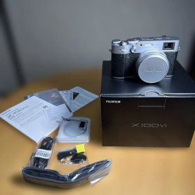 【お値下げ中】FUJIFILM X100VI シルバー おまけ付き