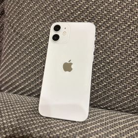 iPhone 12 mini ホワイト64GB SIMロックあり