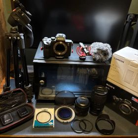 SONY α7III カメラセット TAMRONレンズ 防湿庫 マイク 三脚付き